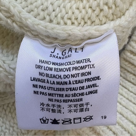 Brandy Melville John Galt Wool Blend Cable Knit Cardigan - Picture 6 of 11